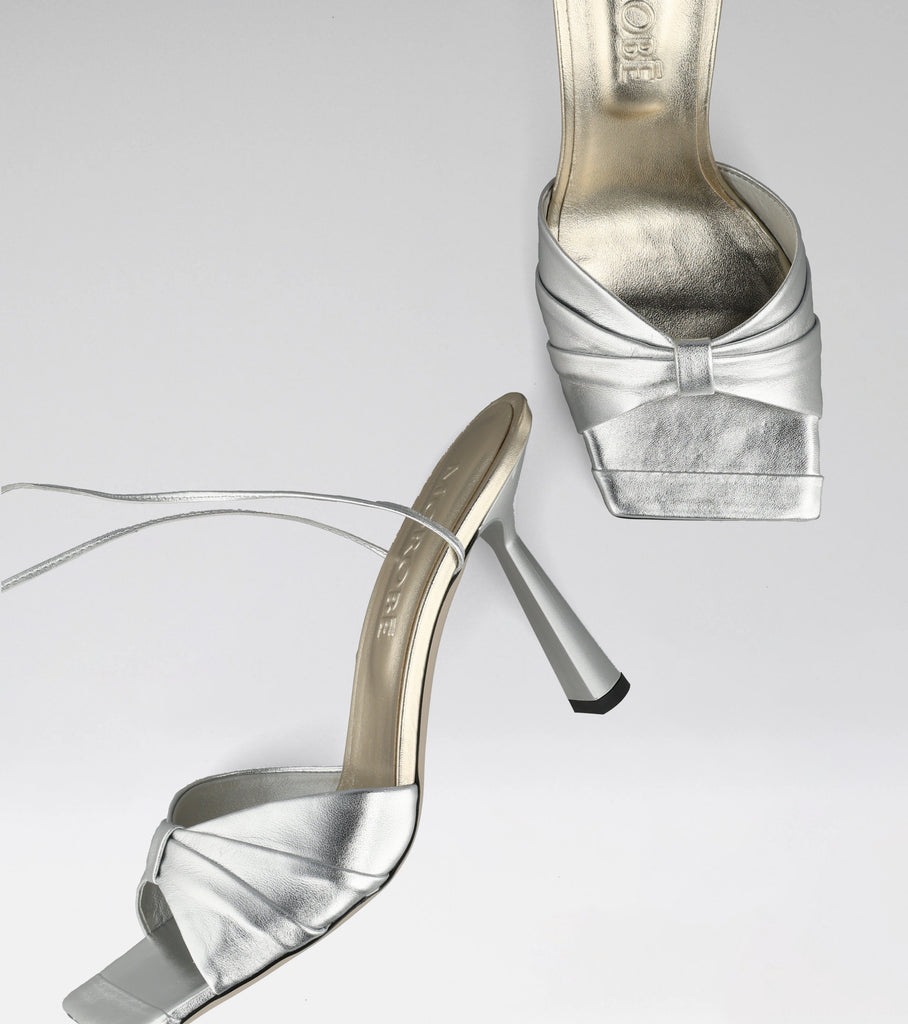 high heel sandal 