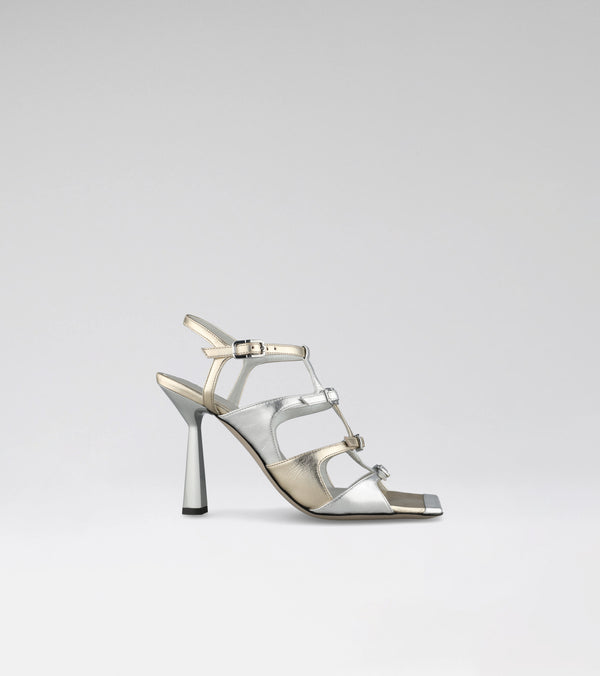 High Heel Sandal in silver with squared toe 