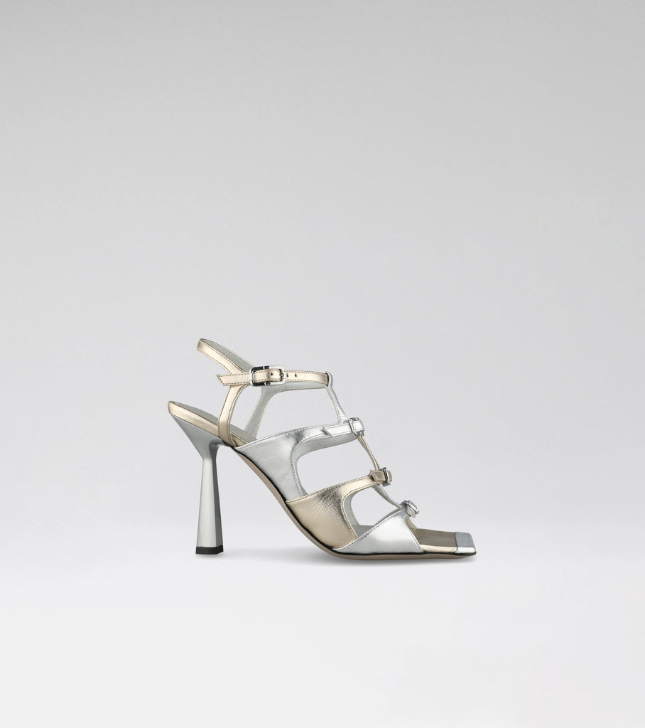 High Heel Sandal in silver with squared toe 