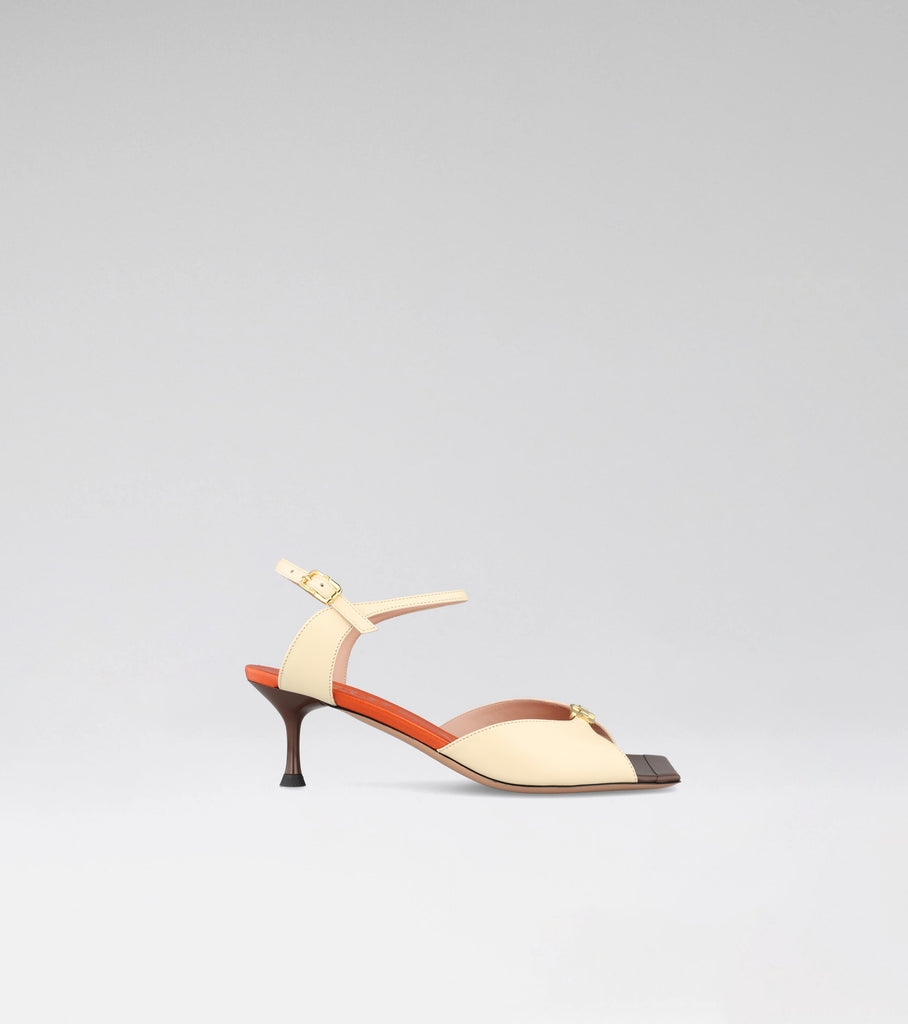 GRACE LOGO leather sandal with a squared toe, MOROBÉ brooch and 60 mm heel.