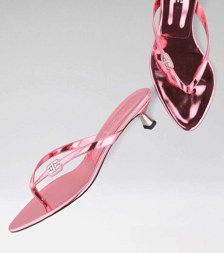 Mid heel thong sandal in pink