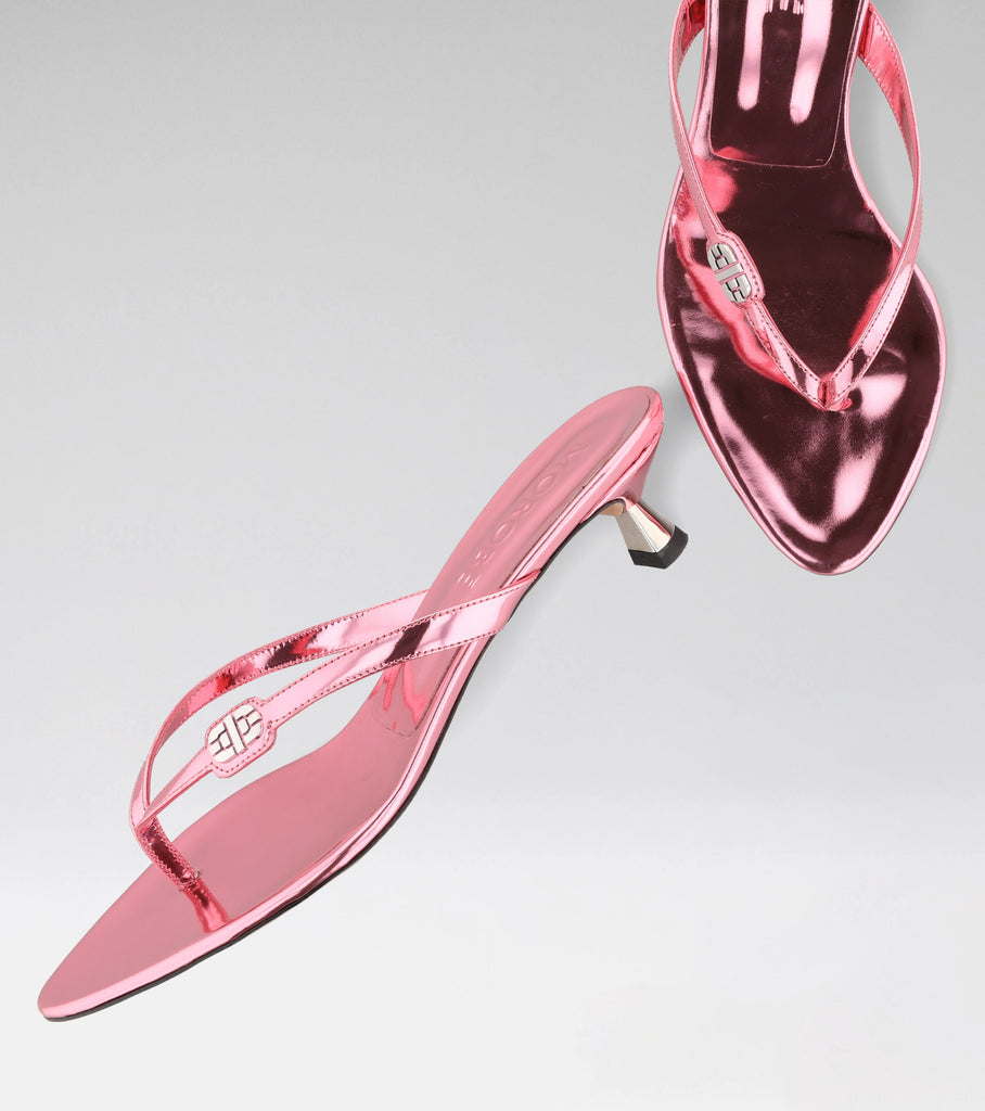 Mid heel thong sandal in pink