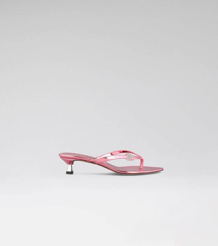 Mid heel thong sandal in pink