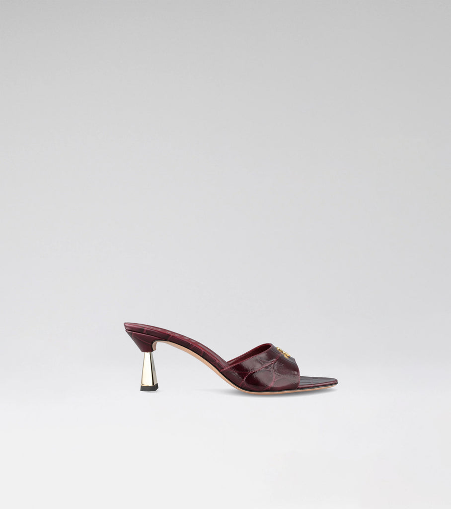 High heel mule in bordeau 