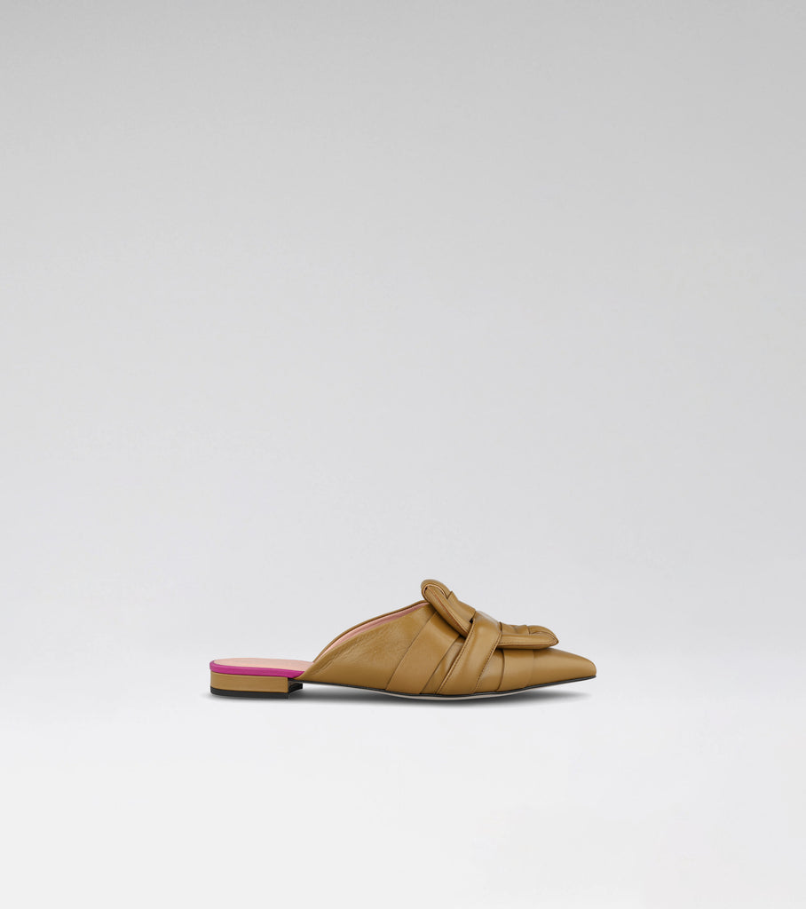 flat mule