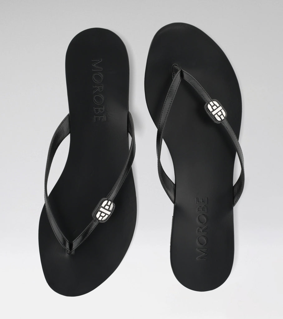 flat thong sandal from morobe in black 