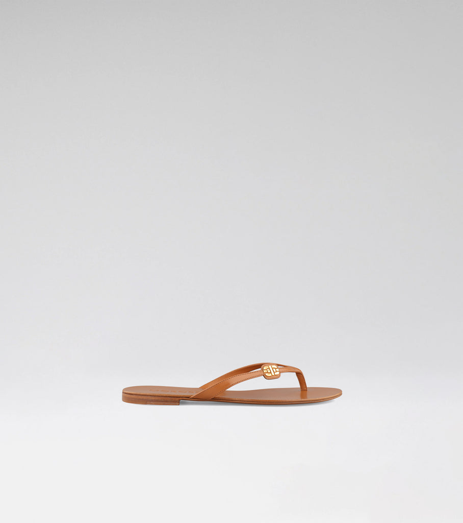 thong sandal in camel 
