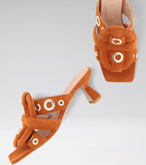 ROMY RIVETS 01